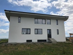 Casa Atodiresei, Tamplarie PVC Iaslovat 2