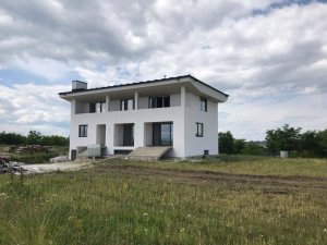 Casa Atodiresei, Tamplarie PVC Iaslovat 5